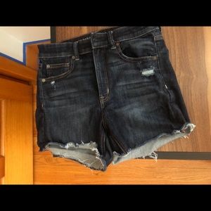 New w/out tags size 6 AEO high waisted shorts